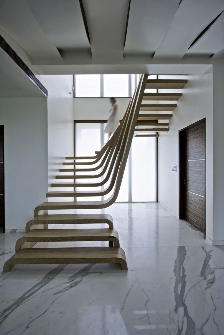 escalier-moderne-colimacon-trippy
