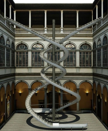 palazzo strozzi experience-escalier-design-colimacon