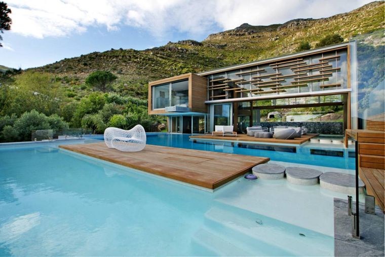 piscine-design-transparente-spa-house