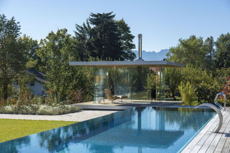 piscine-infinity-exterieur-terrasse-bois-pavillon