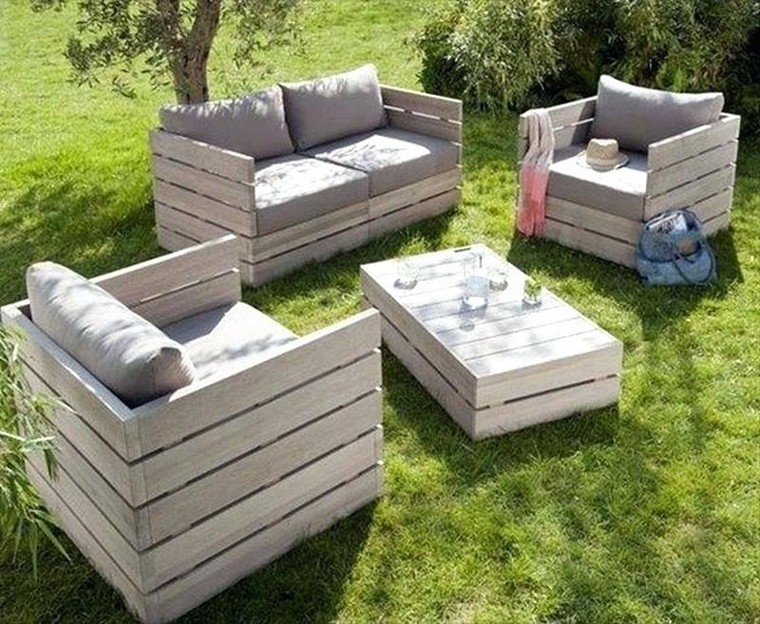 table-basse-exterieur-palette-bois-mobilier-jardin-diy
