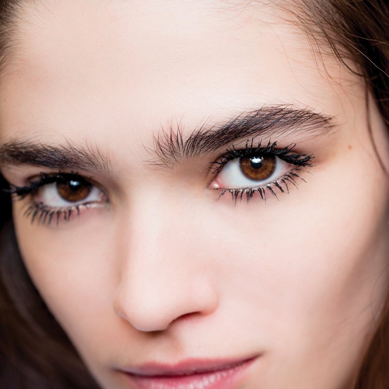idee-tendance-yeux-maquillage-yeux-levres