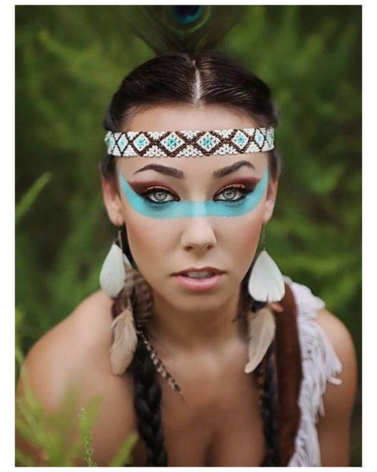 maquillage-peinture-de-visage-femme-amerique-indien