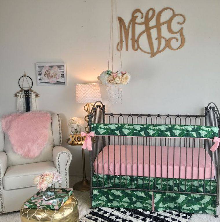 décoration chambre de bébé theme-tropical