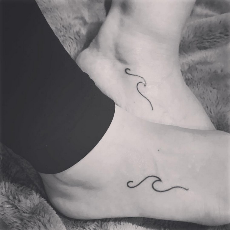 tatouage-minimaliste-simple-tendance