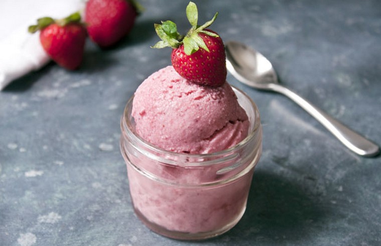 glace-recette-maison-fraises