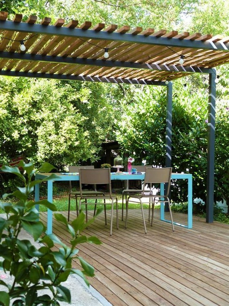 jardin-table-salon-chaises