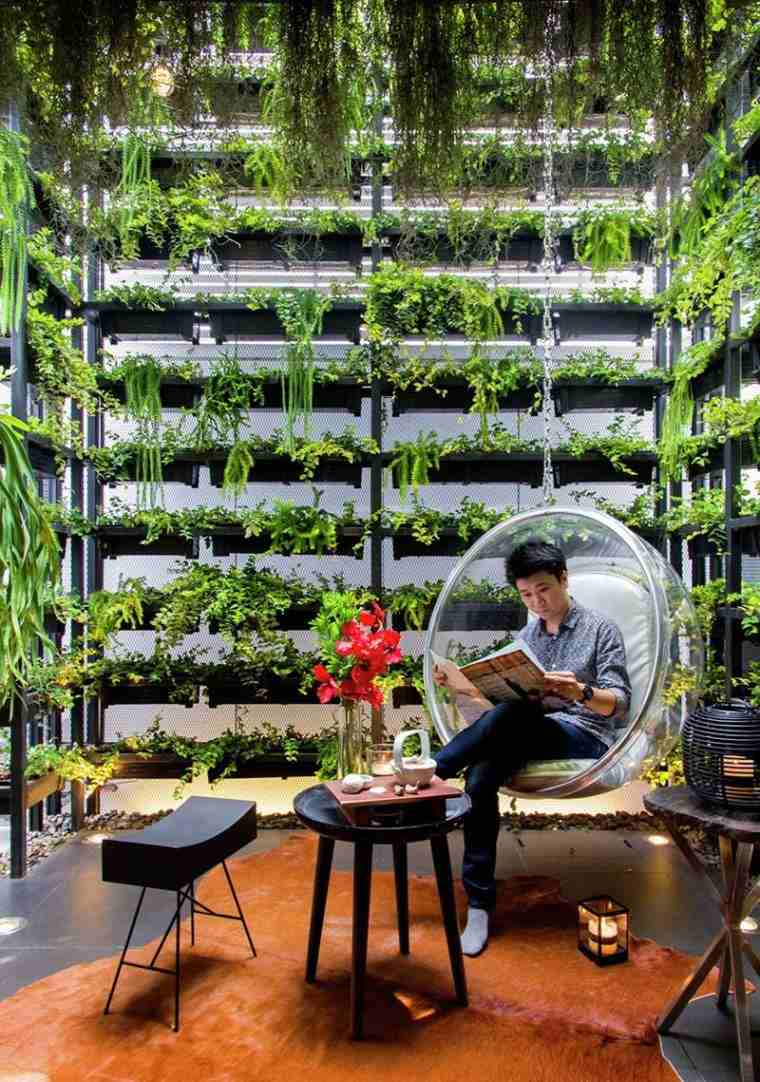 jardin-vertical-interieur-gain-de-place-deco-maison-apostrophy’s-design-studio-bangkon