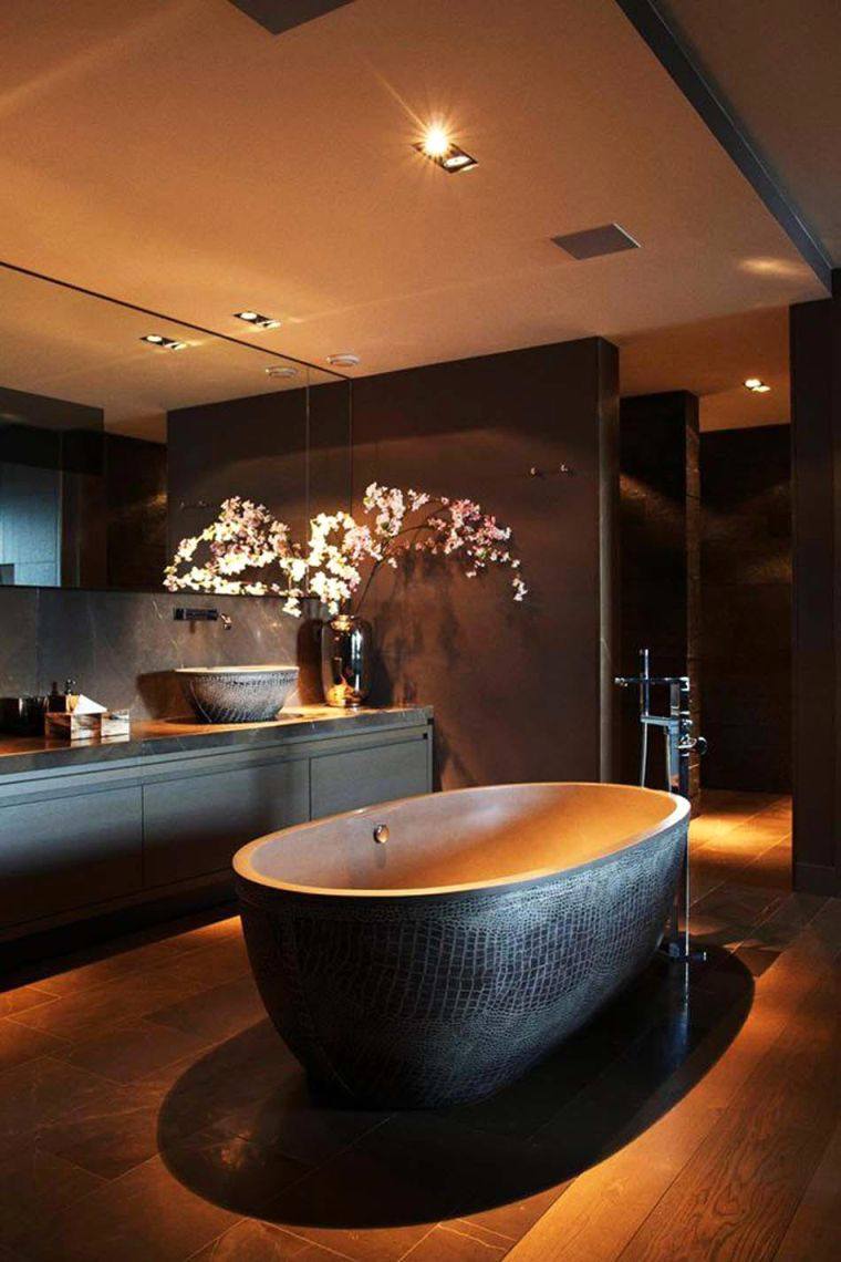 salle-de-bain-moderne-deco-zen-materiaux-nobles-couleurs-sombres