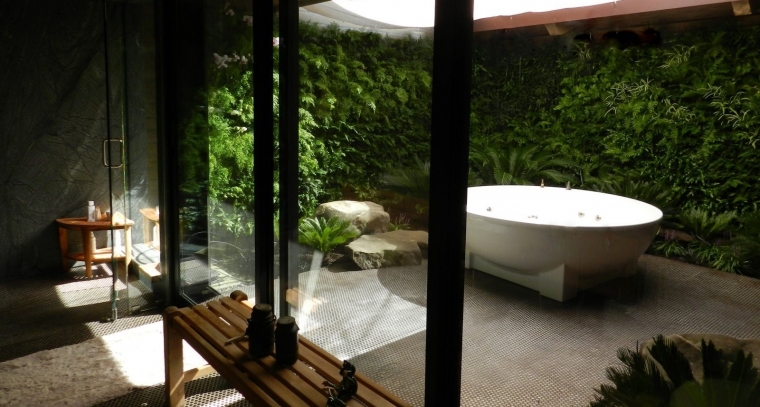 baignoire-comment-amenager-son-petit-jardin