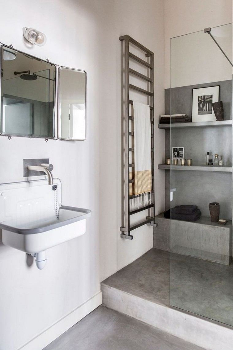 petite salle de bain déco industrielle idée miroir tendance