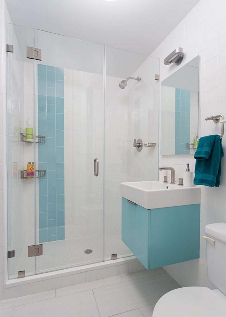 petite salle de bain bleu douche cabine aménagement petit espace