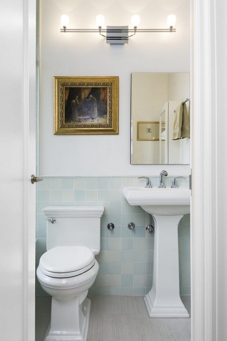 deco-wc-mur-miroir-amenager-petit-espace