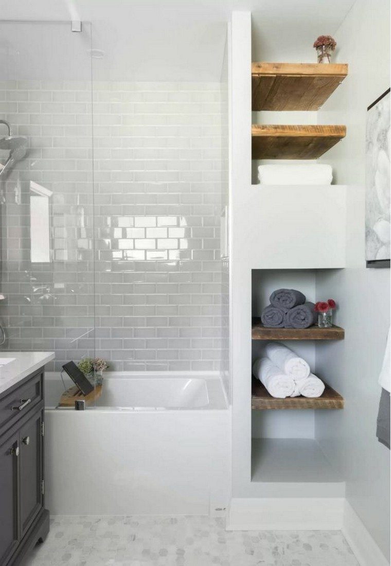 etagere-bois-design-espace-petite-salle-de-bain
