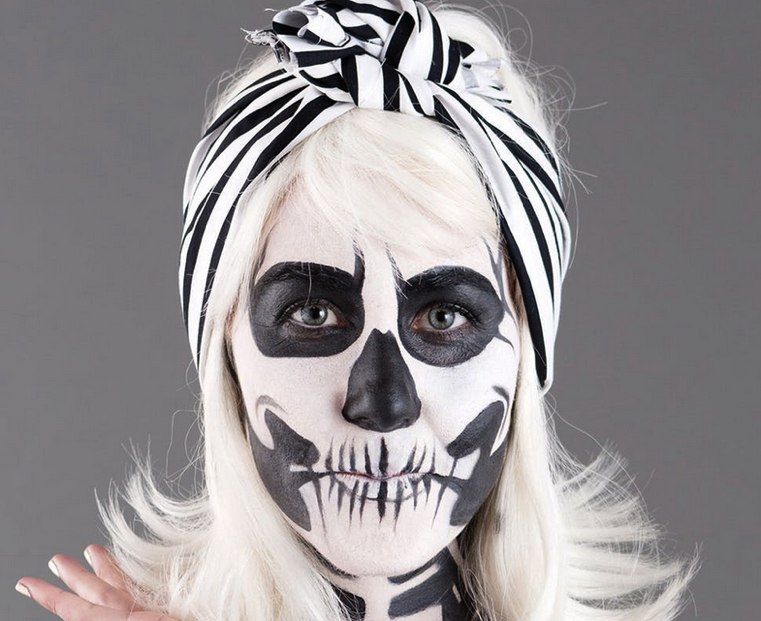 Maquillage-Halloween-Squelette-bombastique