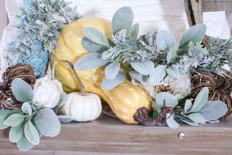 decoration-automne-pour-cheminee-plantes-citrouilles-modele