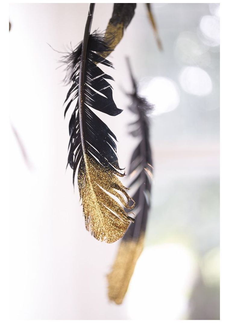 deco-de-mariage-or-noir-plume