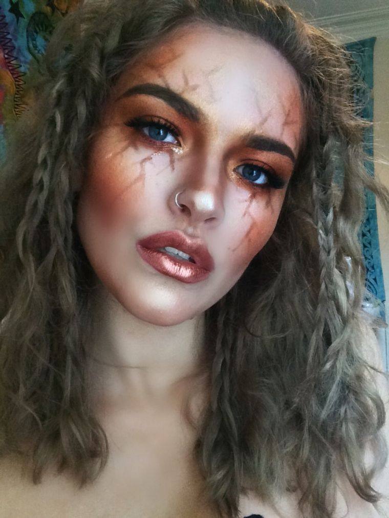 deguisement-original-halloween-femme-modele-instagram