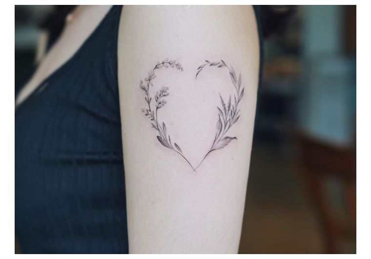 Le Tatouage Coeur Travers 30 Mod les Et Motifs Int ressants 