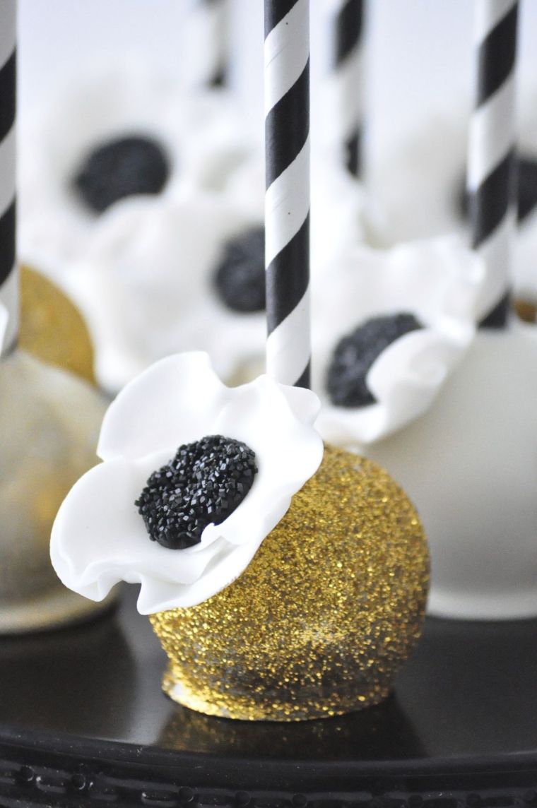 menu-mariage-deco-noir-or-idees