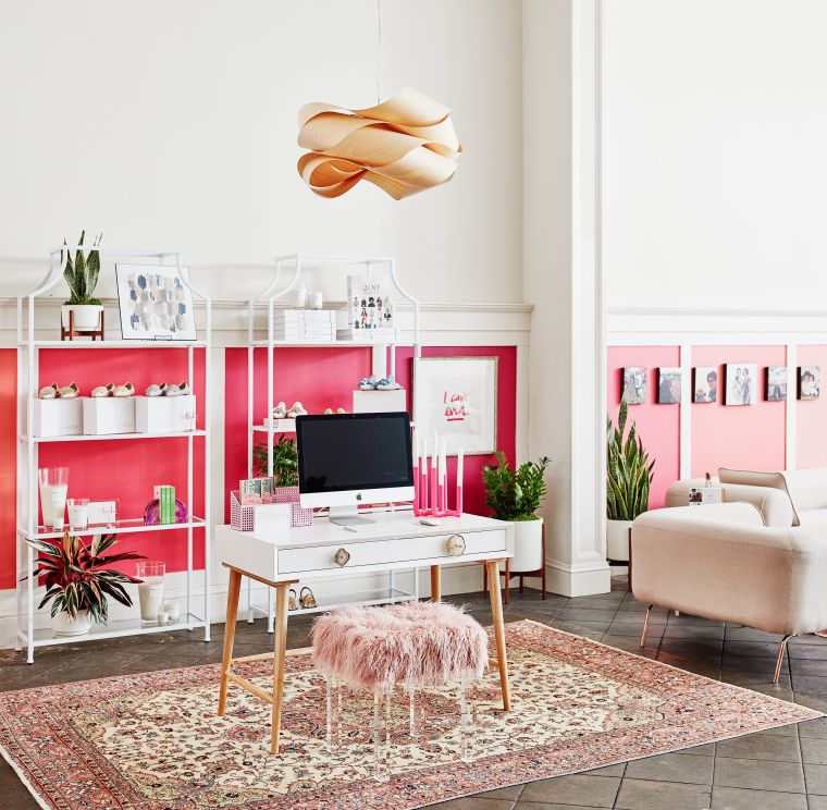 plante-verte-interieur-deco-espace-de-travail-maison-productif-ambiance-zen