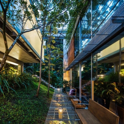 terrassement-jardin-pente-amenagement-exterieur-maison