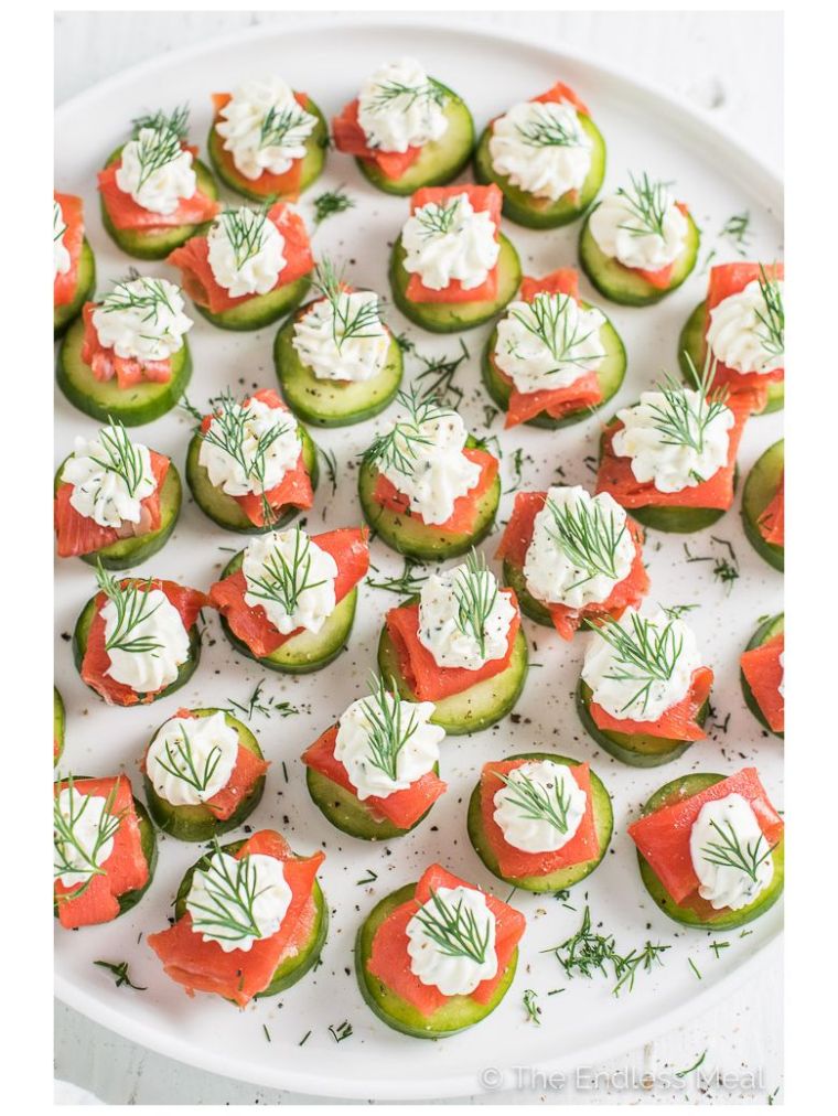idee-apero-noel-frais-concombre-saumon-fume