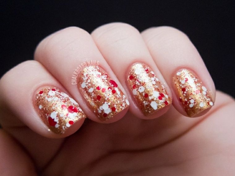 ongle-hiver-idee-deco-noel-rouge-et-or