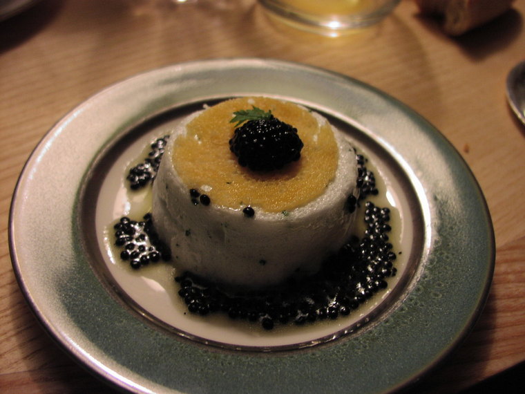 recette-tendance-Noel-oeuf-neige-caviar