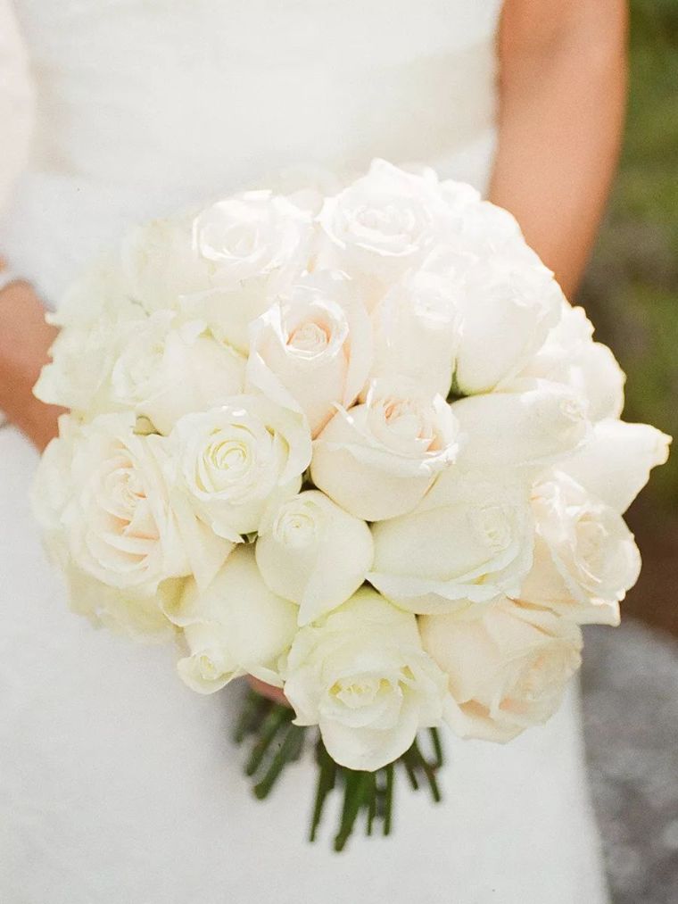 bouquet-de-mariee-rose-blanche-mariage-romantique