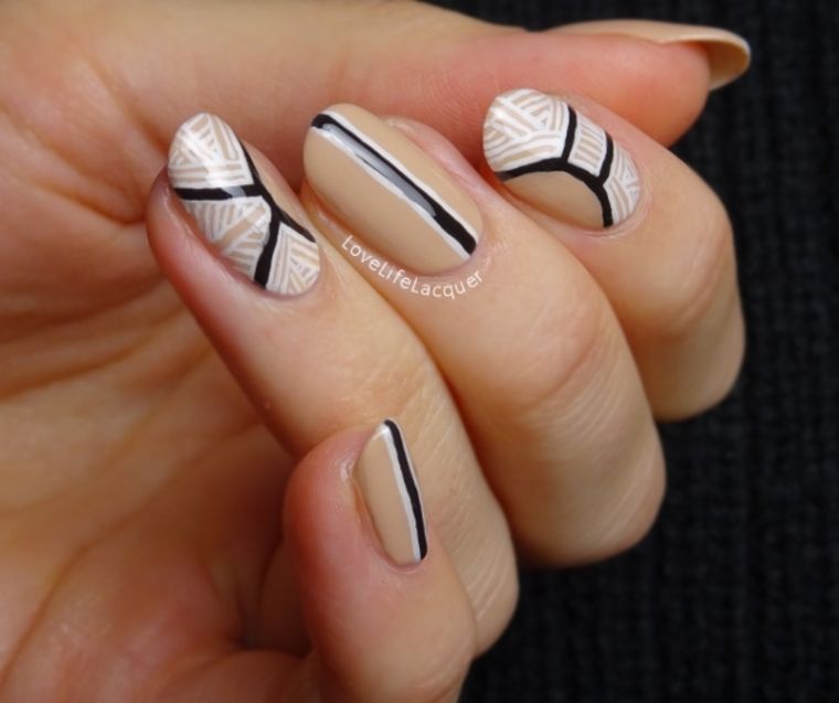 nail-art-geometrique-tendance-deco-idee