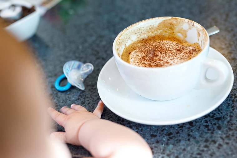 alimentation allaitement eviter-consommation-cafeine