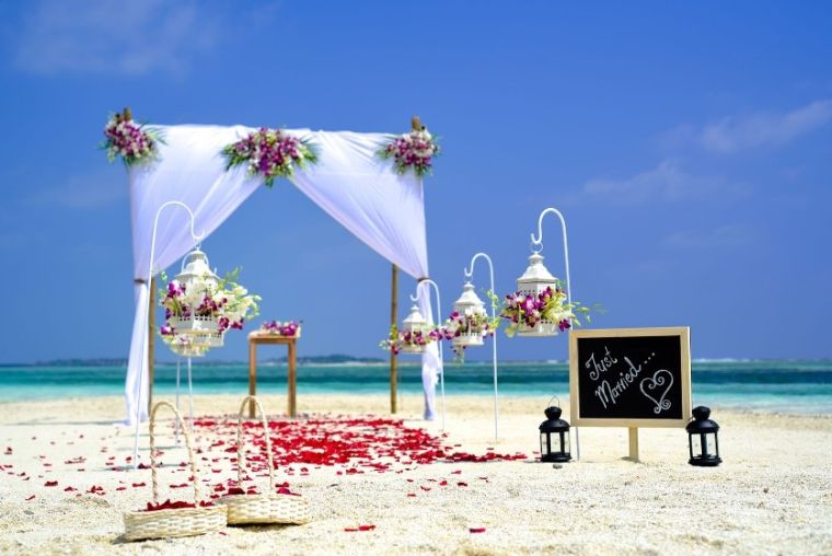 diy-deco-de-mariage-exterieur-modele-photo