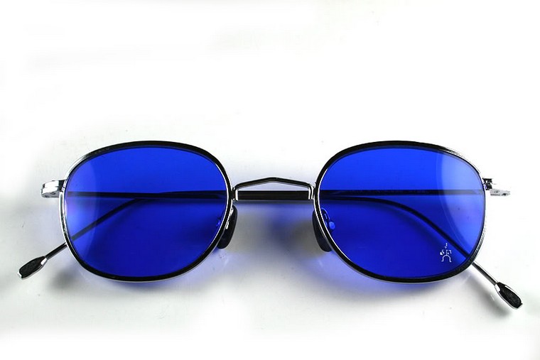 lunettes-couleur-mode-tenue-femme