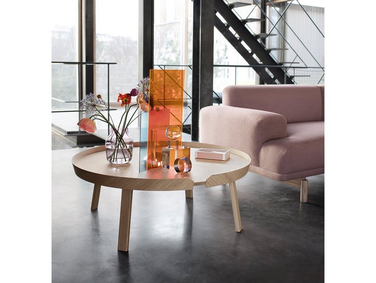 meuble salon tendance 2019 table basse bois canapé rose vase fleurs