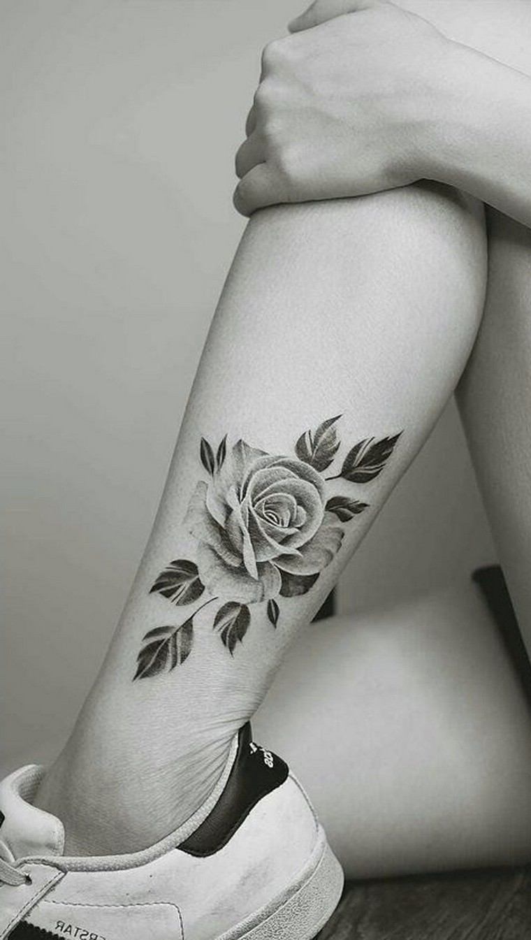 tatouage-femme-jambe