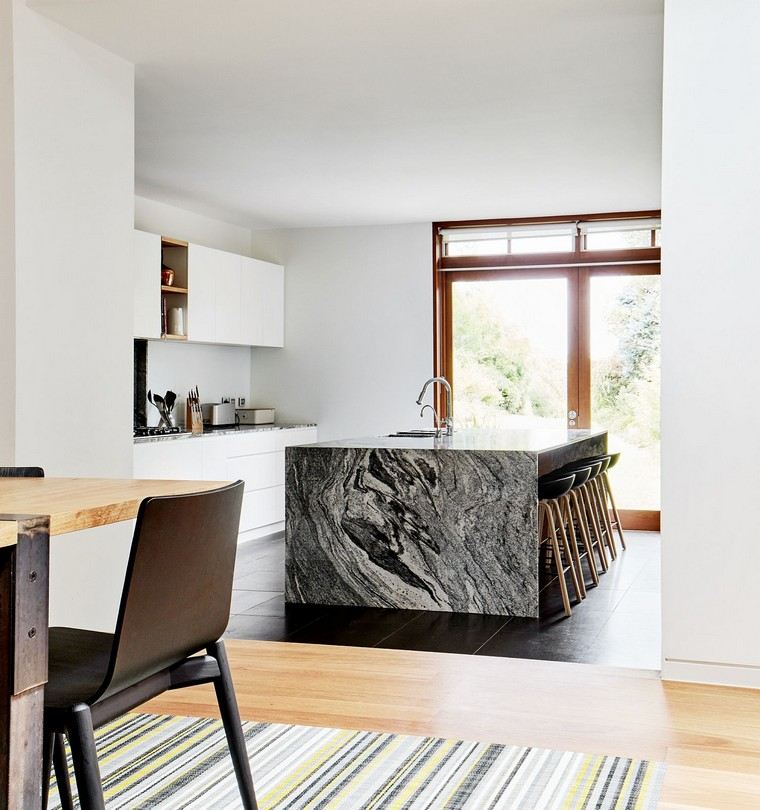relooking maison projet design australie cuisine îlot tapis sol