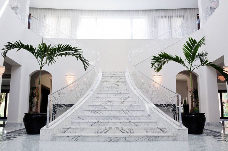 escalier en marbre moderne
