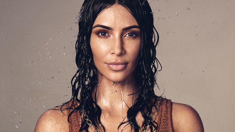 Kim Kardashian photo style avocate famille Kanye West vogue