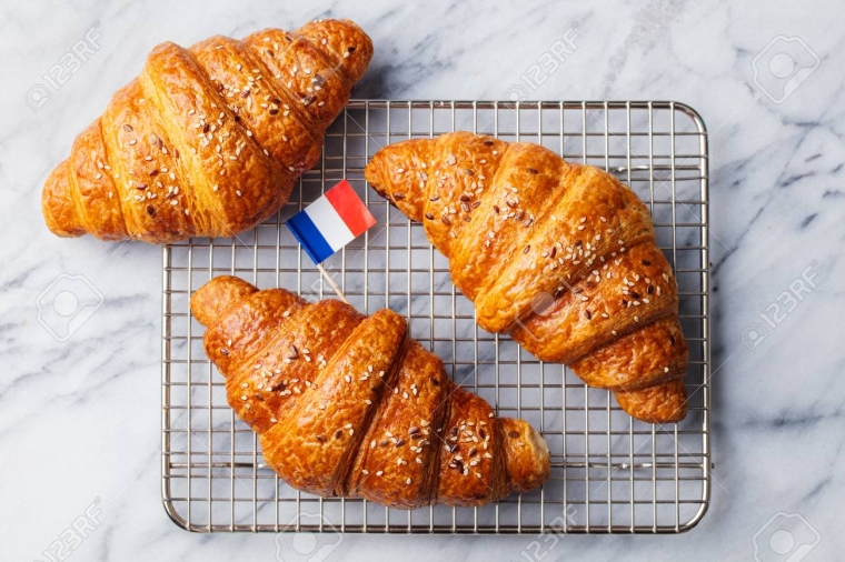 croissants traditionnels au beurre