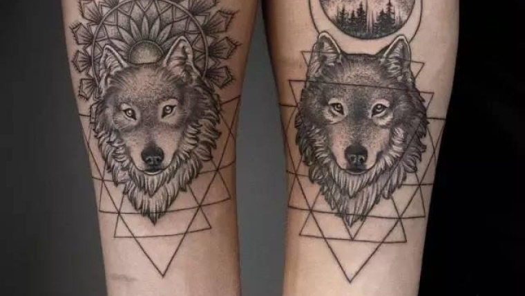 idée de tatouage loup 