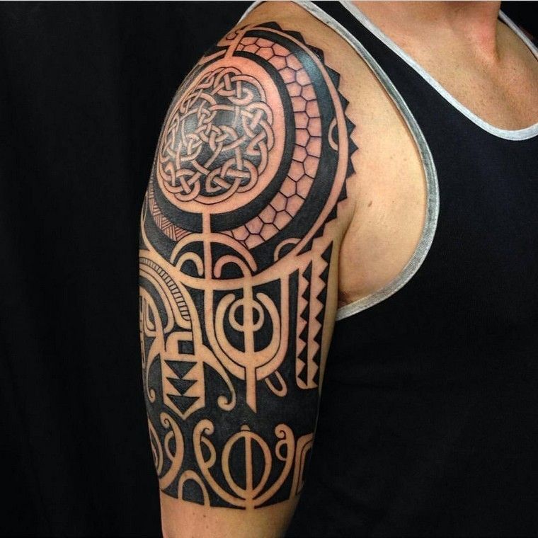 tatouage maorie 