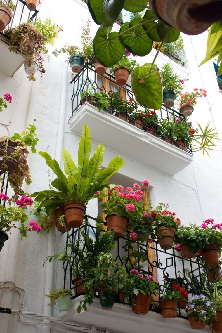 amenagement petit balcon plantes