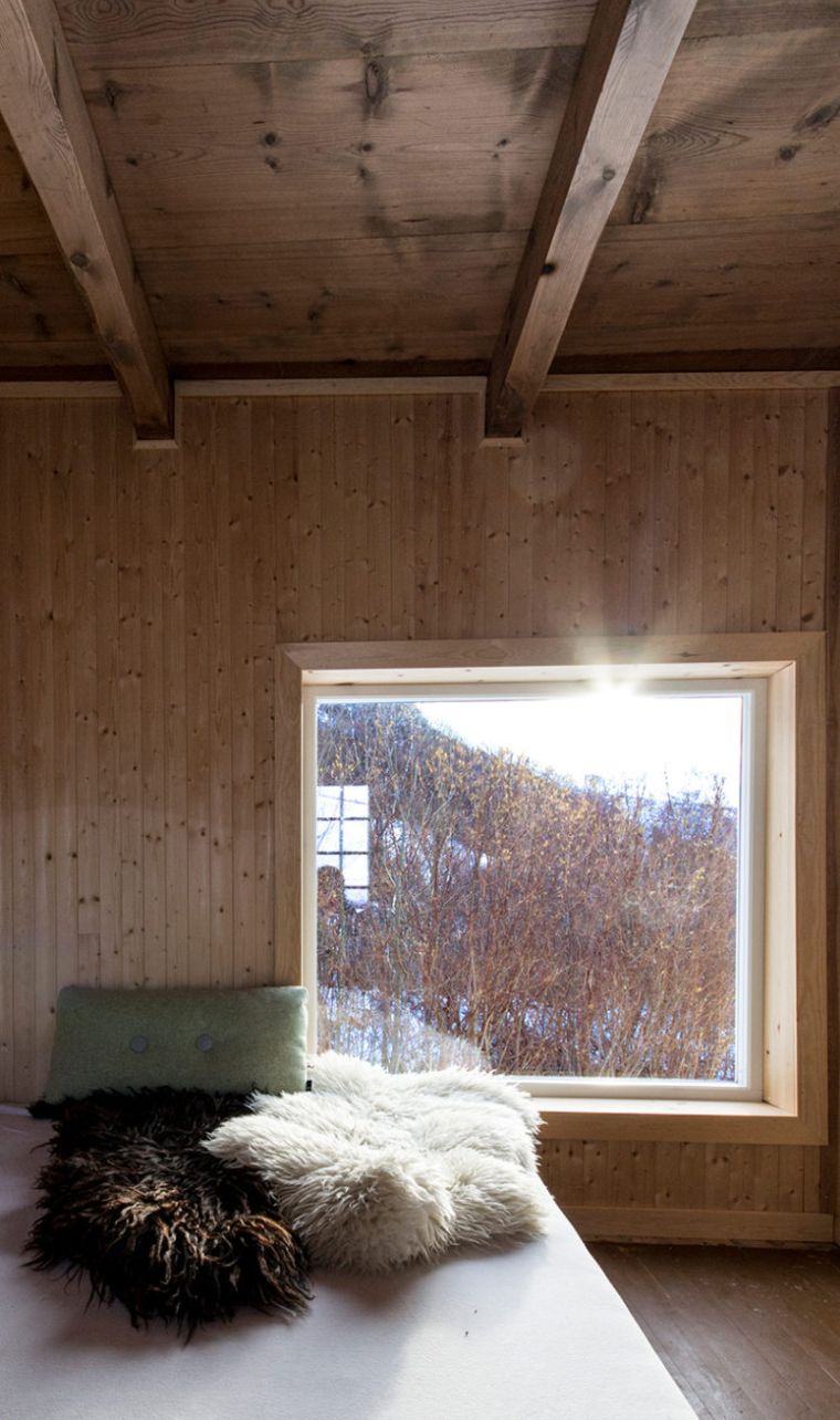 poutres apparentes dans la chambre