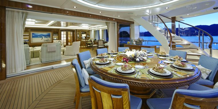 salle a manger yacht luxe