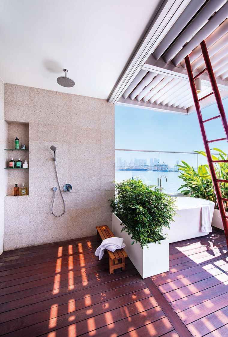 terrasse design avec baignoire