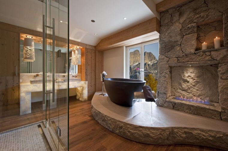salle de bain pierre naturelle avec cheminée 