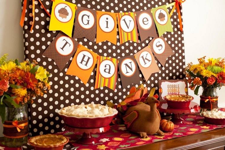 décoration thanksgiving buffet dinde