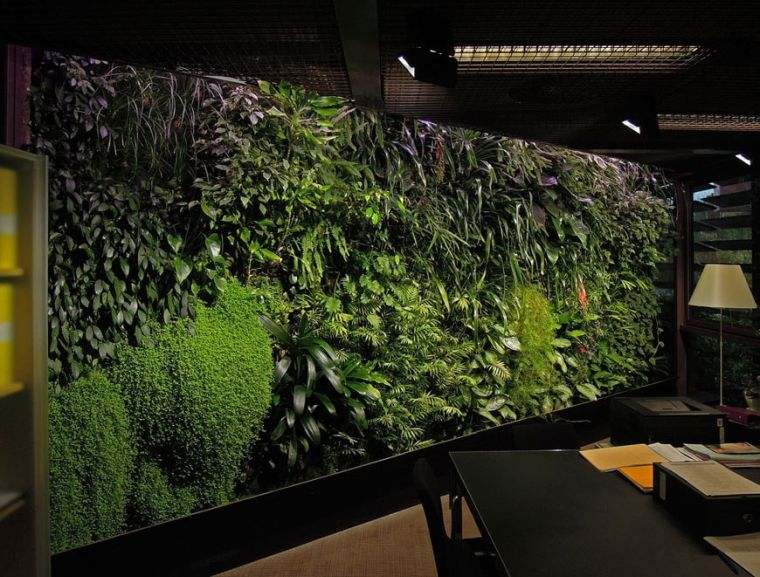 mur végétal intéreiur au musée Branly