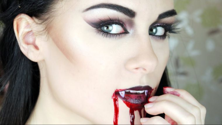 maquillage Hallowee,n visage: vampire sexy 
